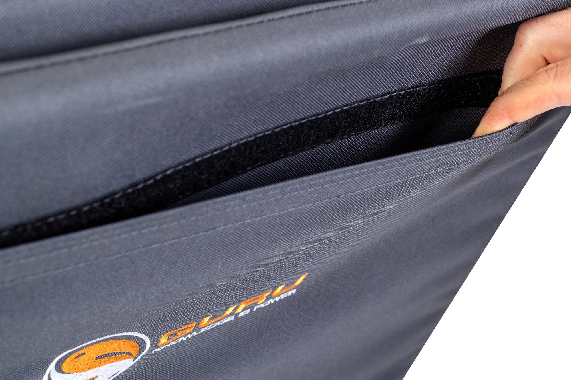 Guru-x-level-feeder-chair-2