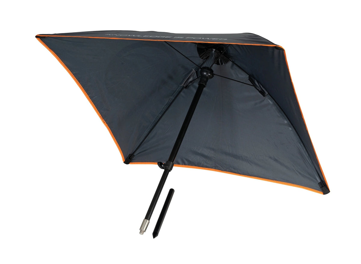 Guru Bait Umbrella – onderzijde van paraplu met spanribben en tweedelige stang