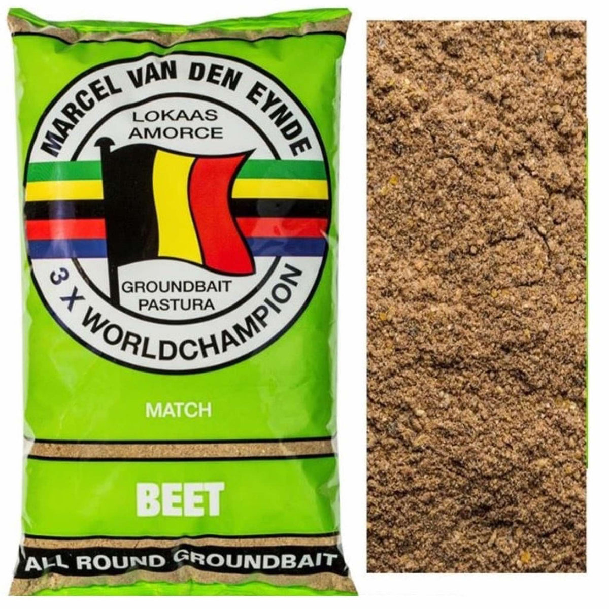 Marcel Van Den Eynde Beet 1kg grondvoer met close-up van de voerstructuur