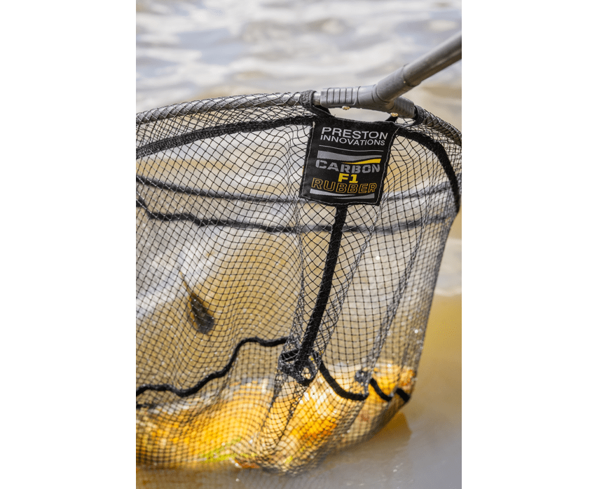 Preston carbon F1 latex landing net