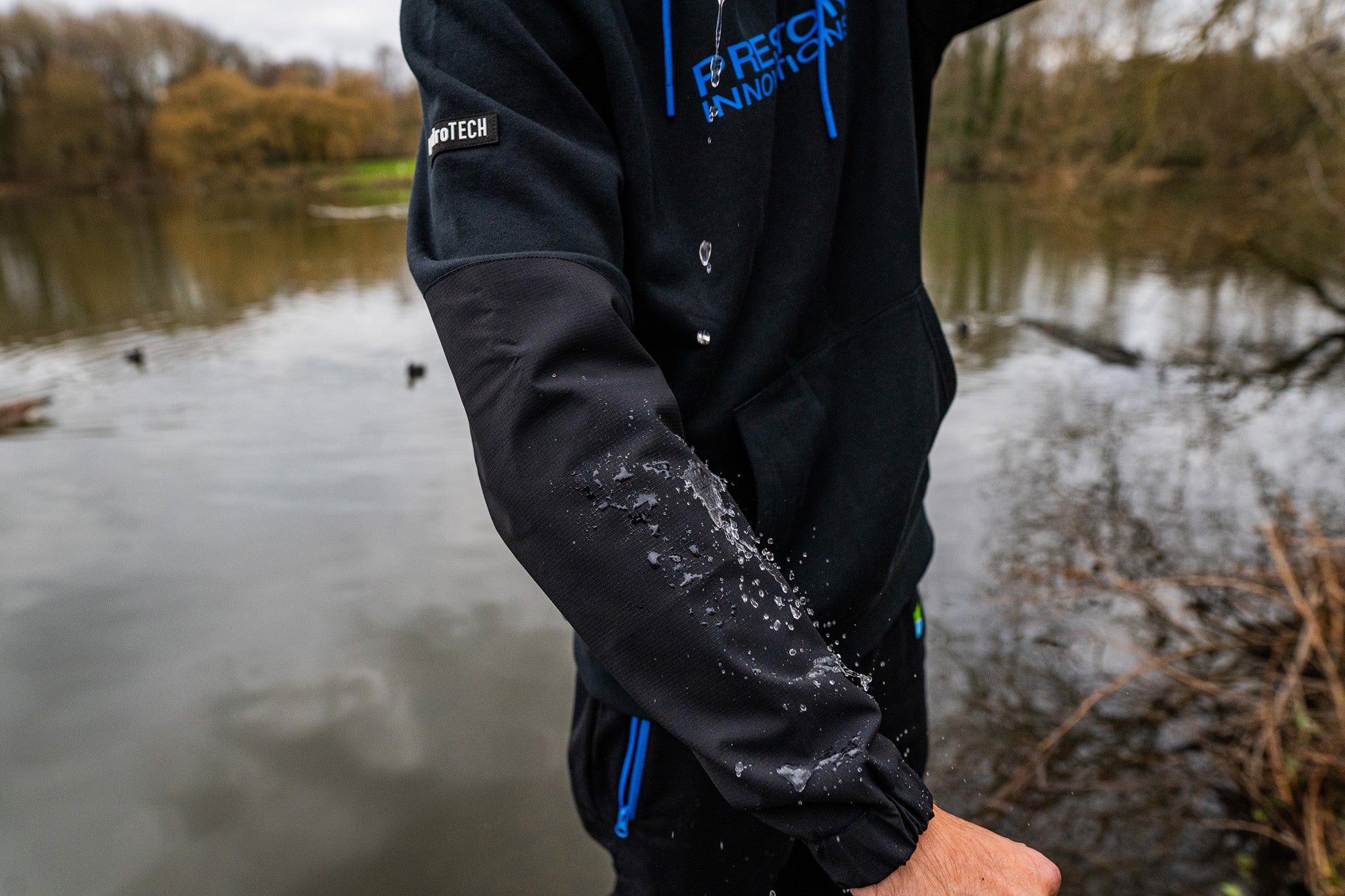 HYDROTECH PULLOVER HOODIE