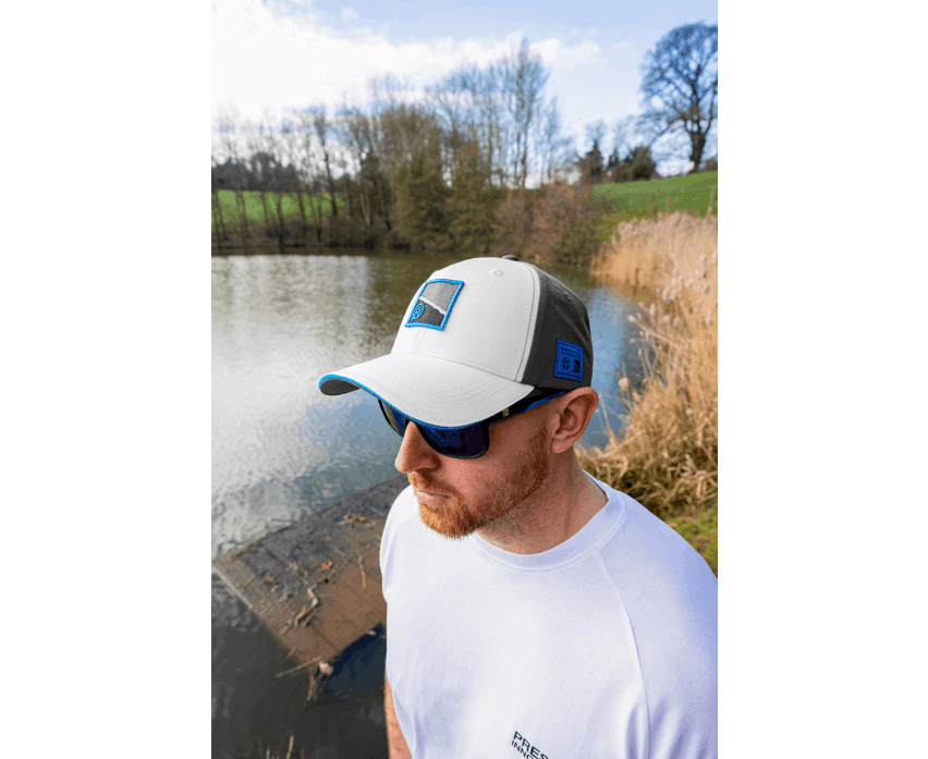 WHITE DRIFT CAP