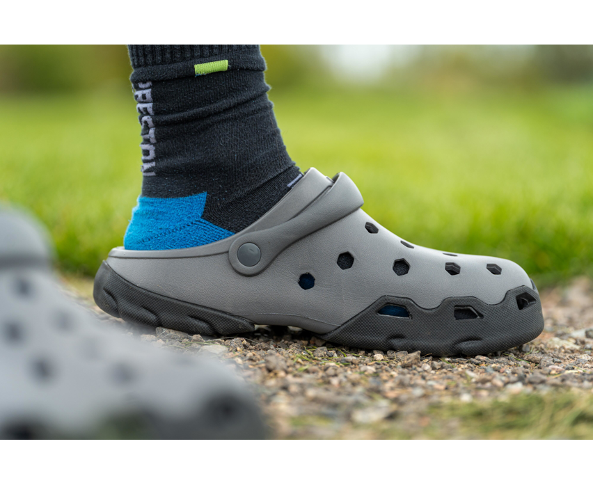 HYDROTECH CLOGS