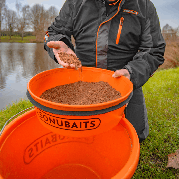 Sonubaits-Eva-Mixing-Bowl-Bucket-Insert-Topper