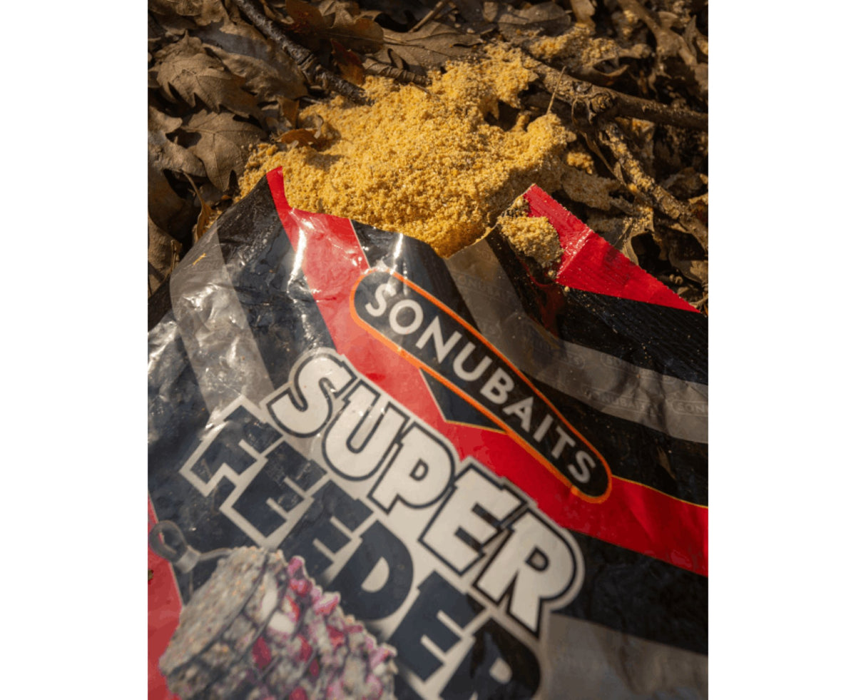 Geopende zak Sonubaits Super Feeder Bream grondvoer