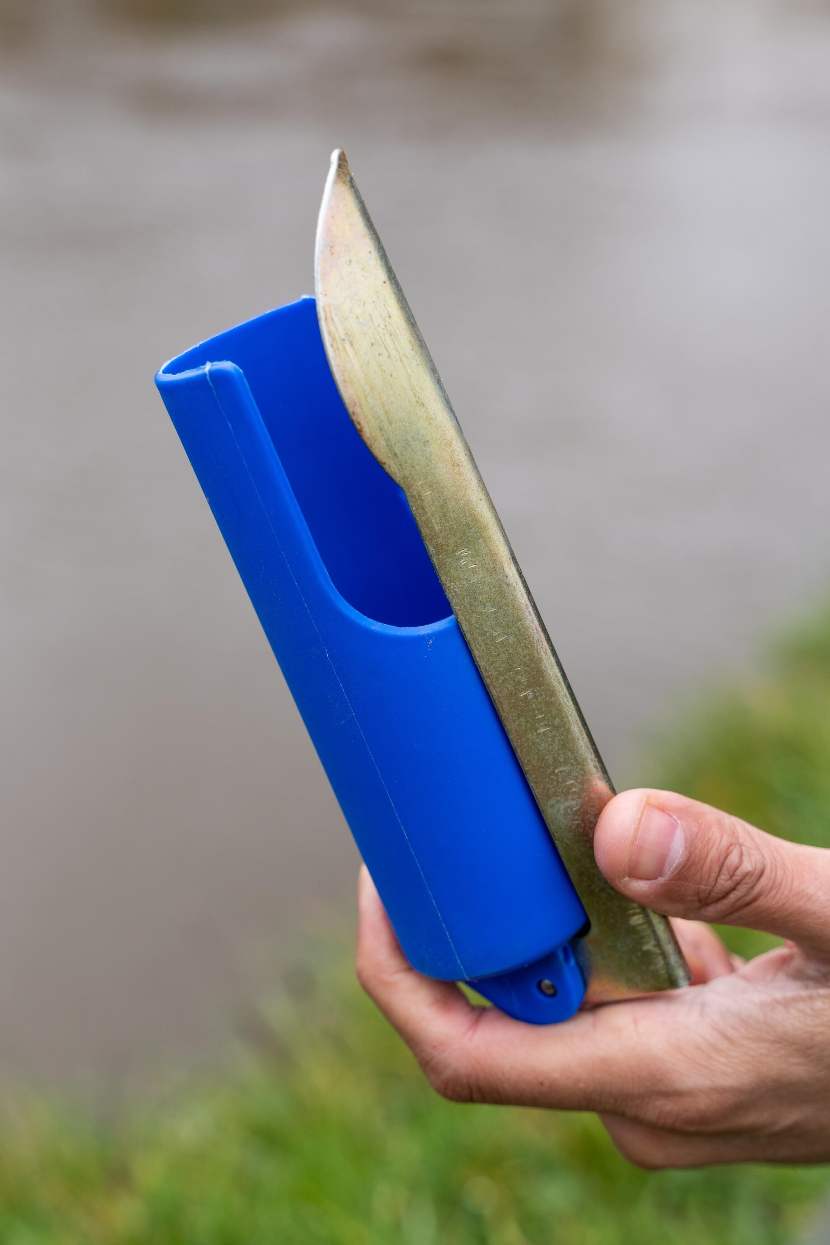 Z0940017-Zebco-Folding-Rod-Holder-40mm