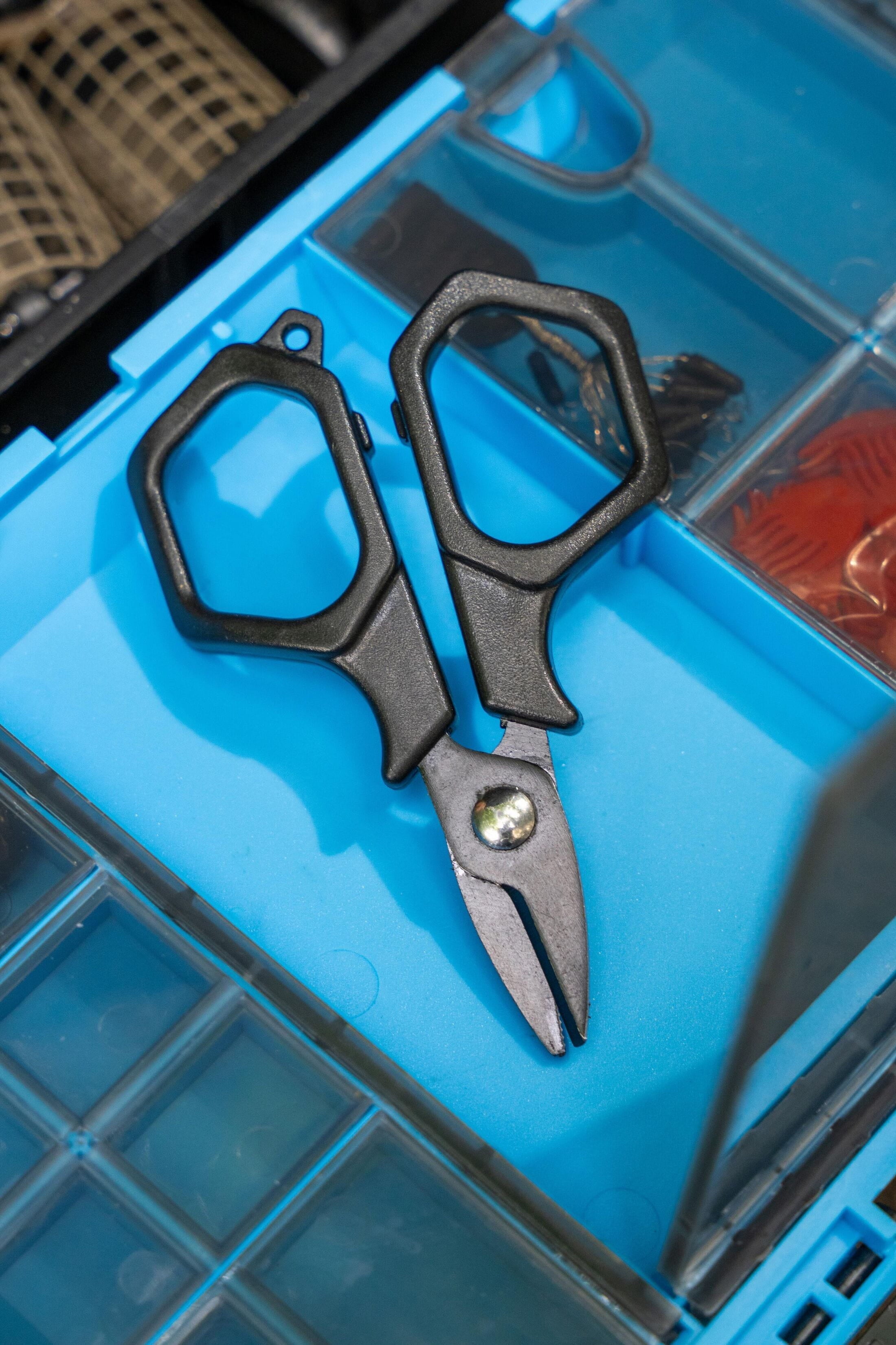 Z0950033_Zebcà-Trophy-Stainless-Compact-Scissors