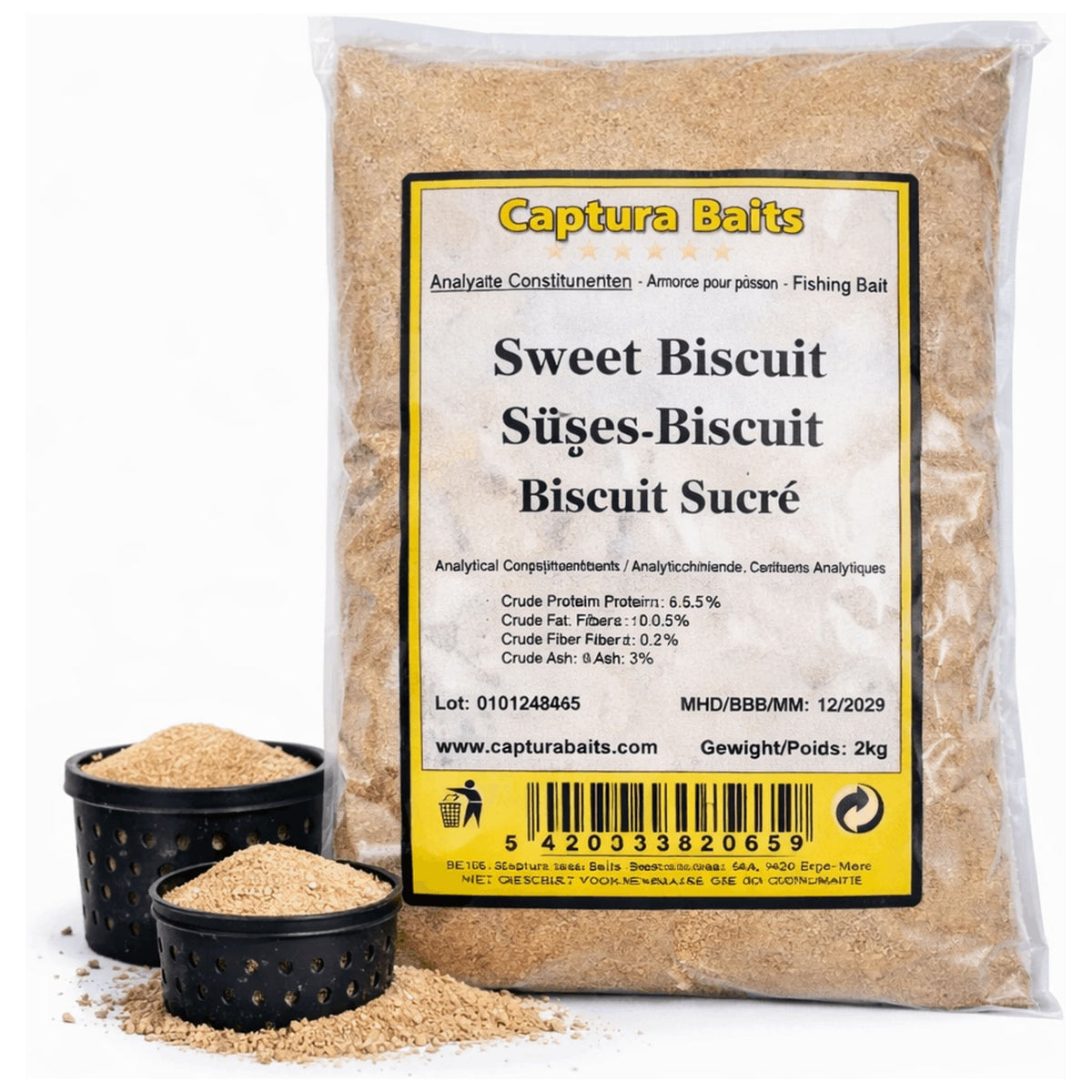 Captura Baits Sweet Biscuit 2 kg met twee zwarte geperforeerde bakjes en los meel