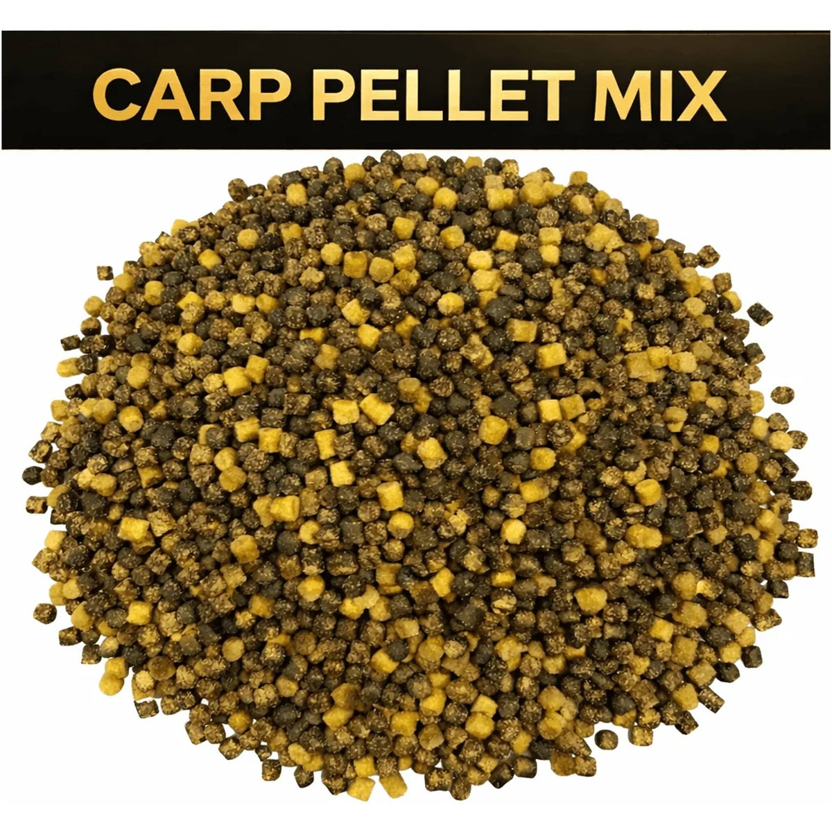 Hoop gele en donkerbruine korte pellets met bovenaan een zwarte balk met gele tekst Carp Pellet Mix.