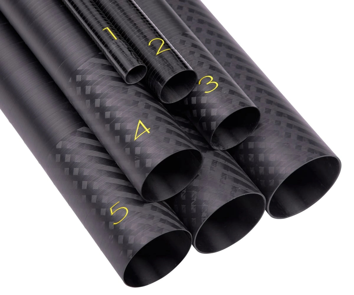 Carbon hengeldelen met nummermarkeringen bij de Cresta Identity Ultra 2000 Top 2 Kit