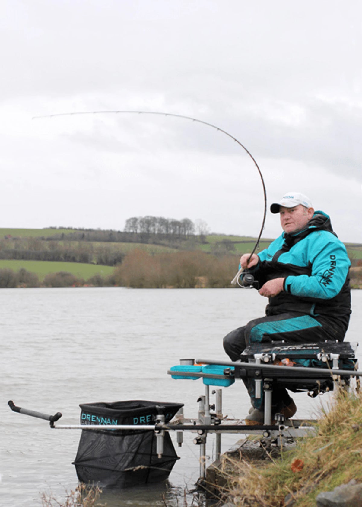 Drennan Acolyte F1-Silvers Feeder Rod Casting