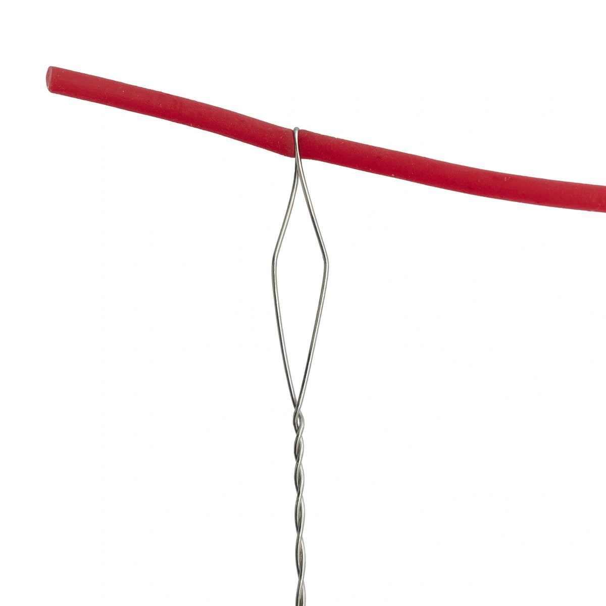 Drennan Diamond Eye Threader – rood elastiek door het draadoog