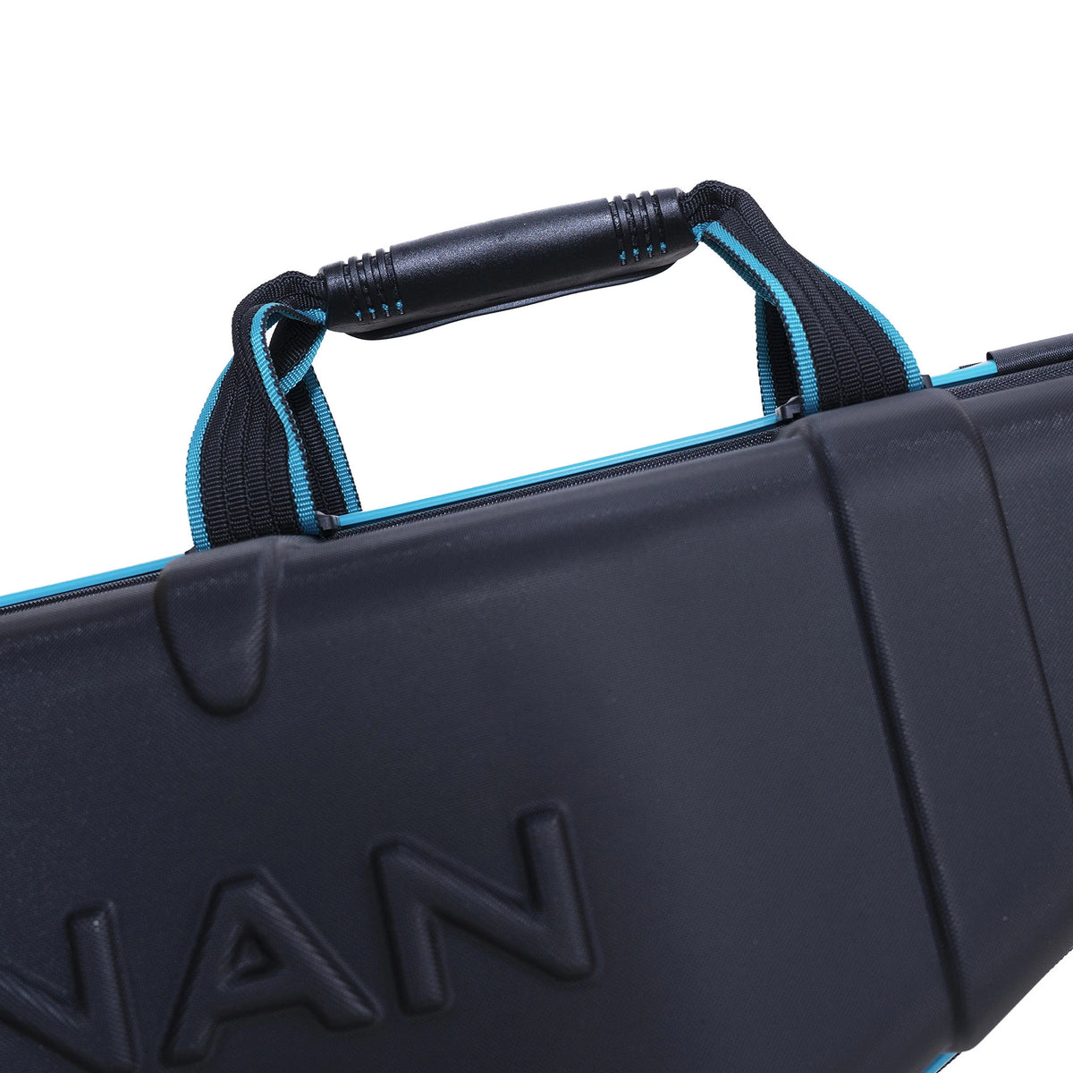 Drennan DR Armoured Compact Rod Case – draaggreep vooraanzicht