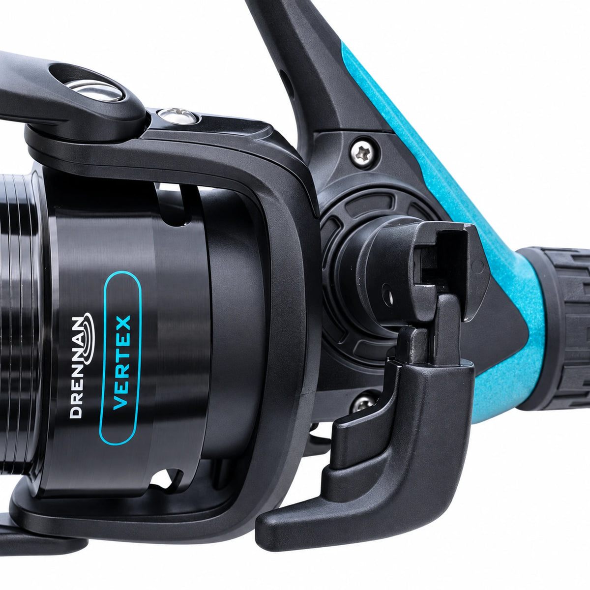 Drennan Vertex Reel RD 4000 – detail van spoel, behuizing en slingerbevestiging