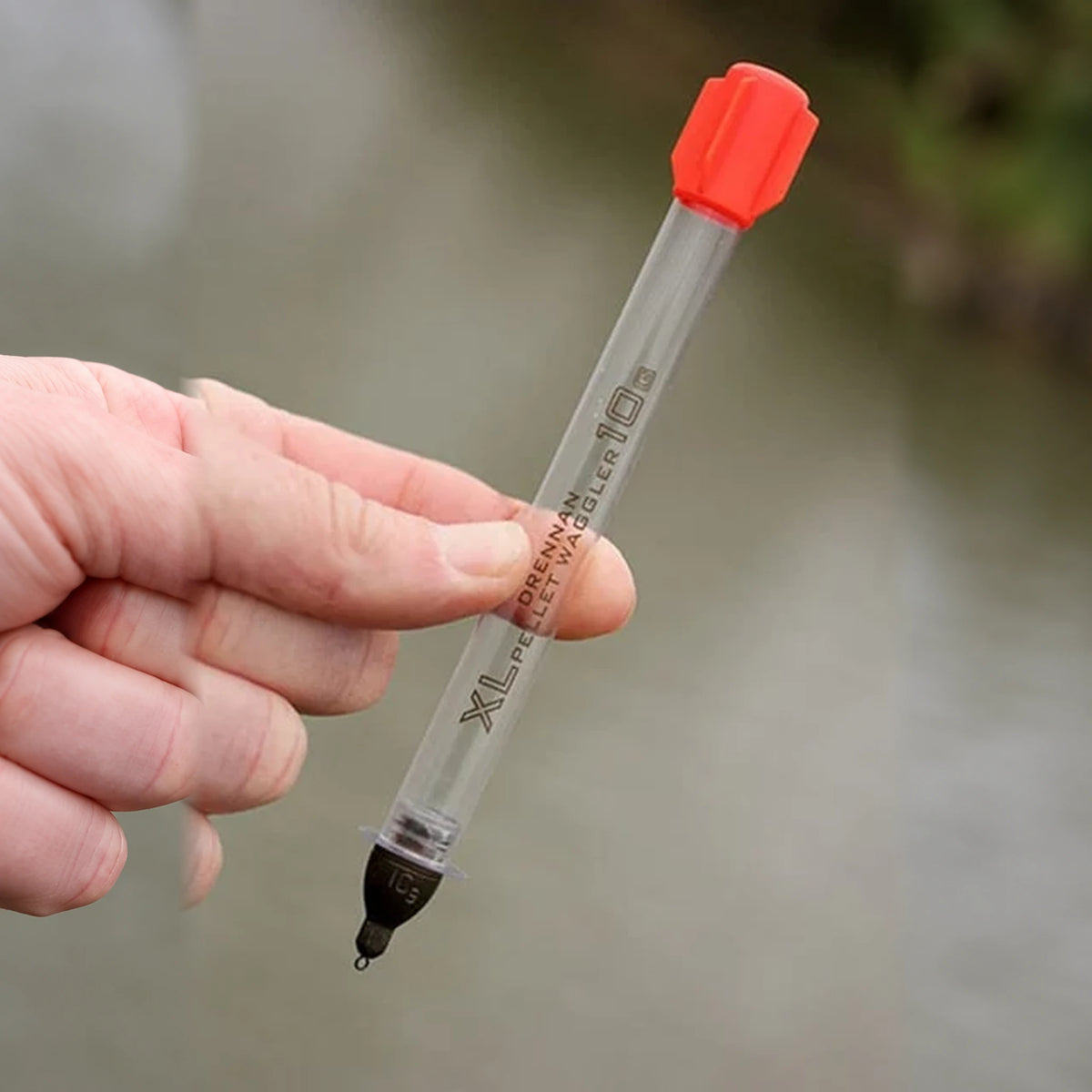 Drennan XL Pellet Waggler in de hand