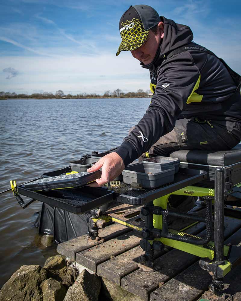SIDE TRAY EXTENDER