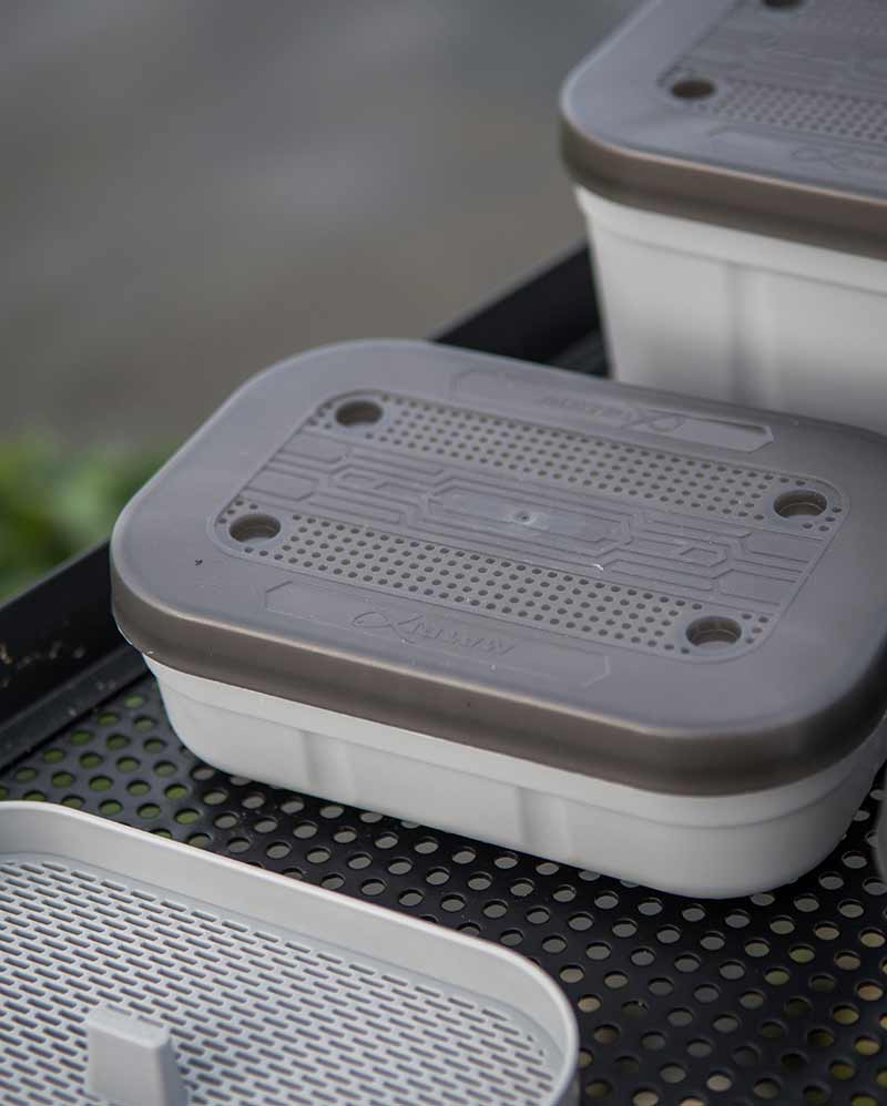 AIR FLOW BAIT TUBS