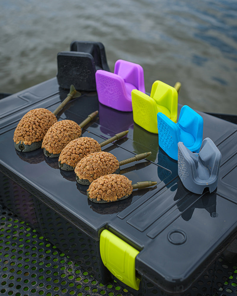 METHOD FEEDER MOULDS