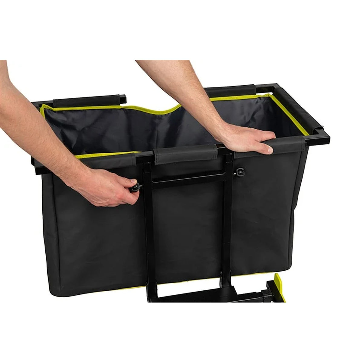 Matrix 4 Wheel Transporter Front Bag GTR007 – detailafbeelding 6 van de voortas voor transportkar
