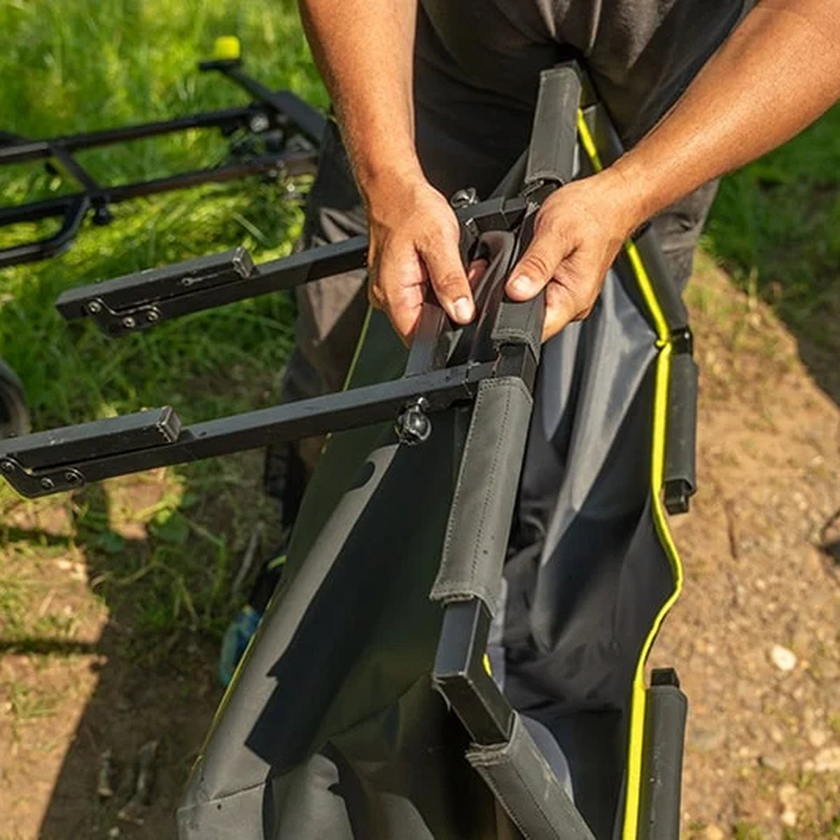 Matrix 4 Wheel Transporter Front Bag GTR007 – detailafbeelding 11 van de voortas voor transportkar