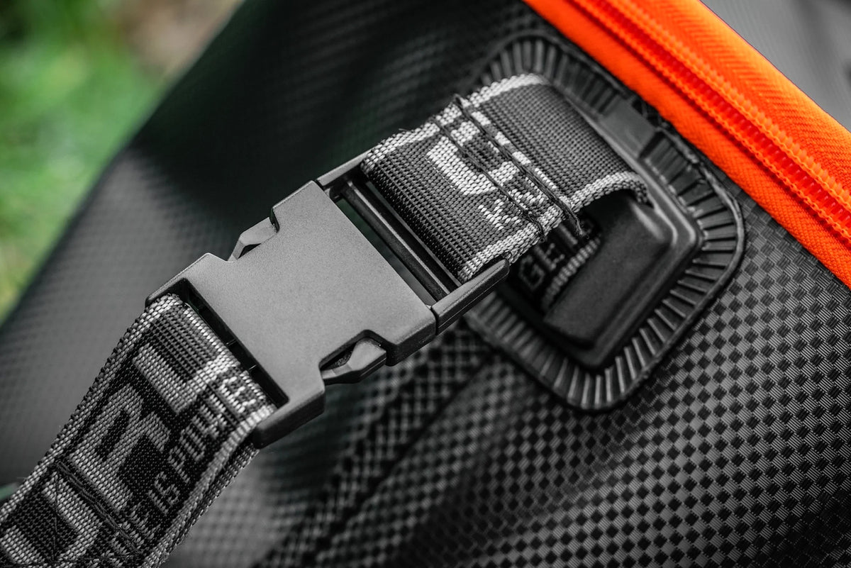 Guru Fusion Bait Pro MKII – gesp en bevestiging van de schouderriem
