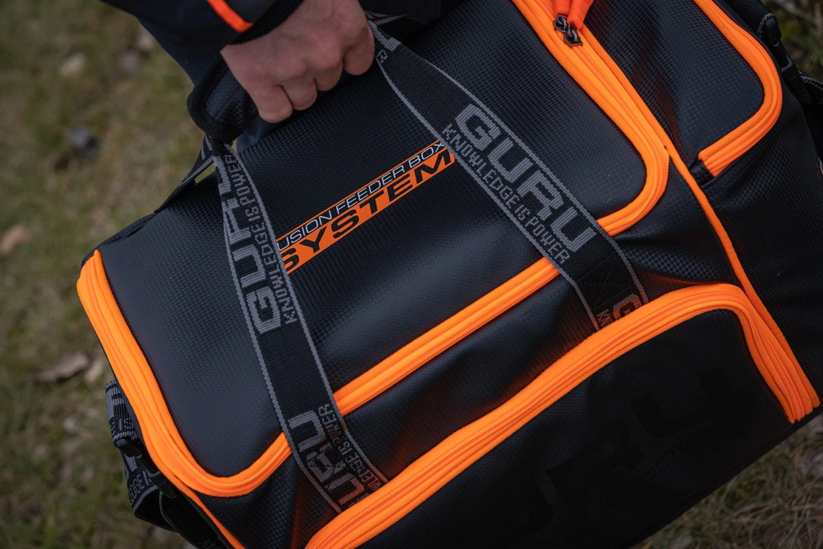 Guru Fusion Feeder Box System Bag – tas dragen aan de handgrepen