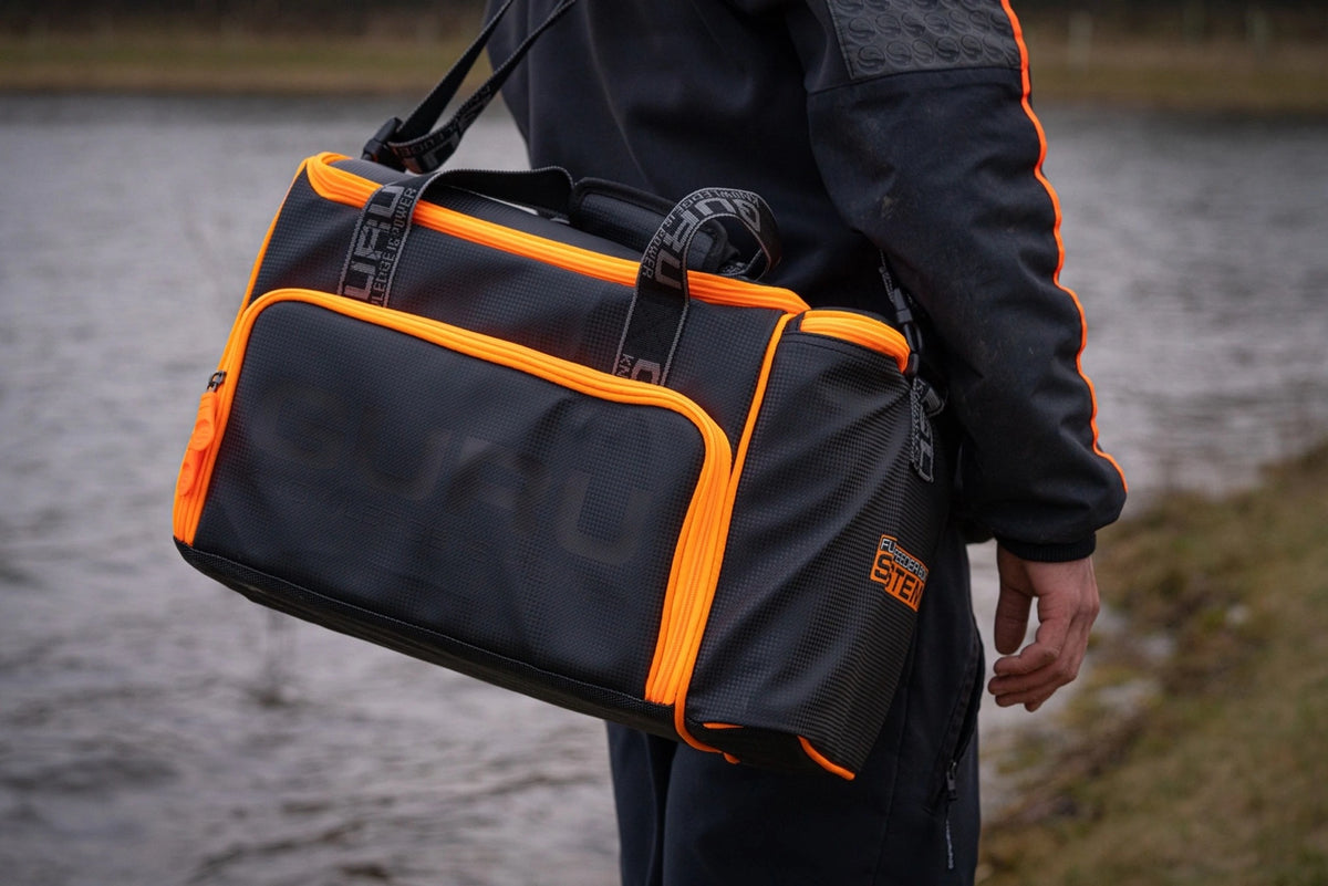 Guru Fusion Feeder Box System Bag – tas gedragen aan de schouderriem