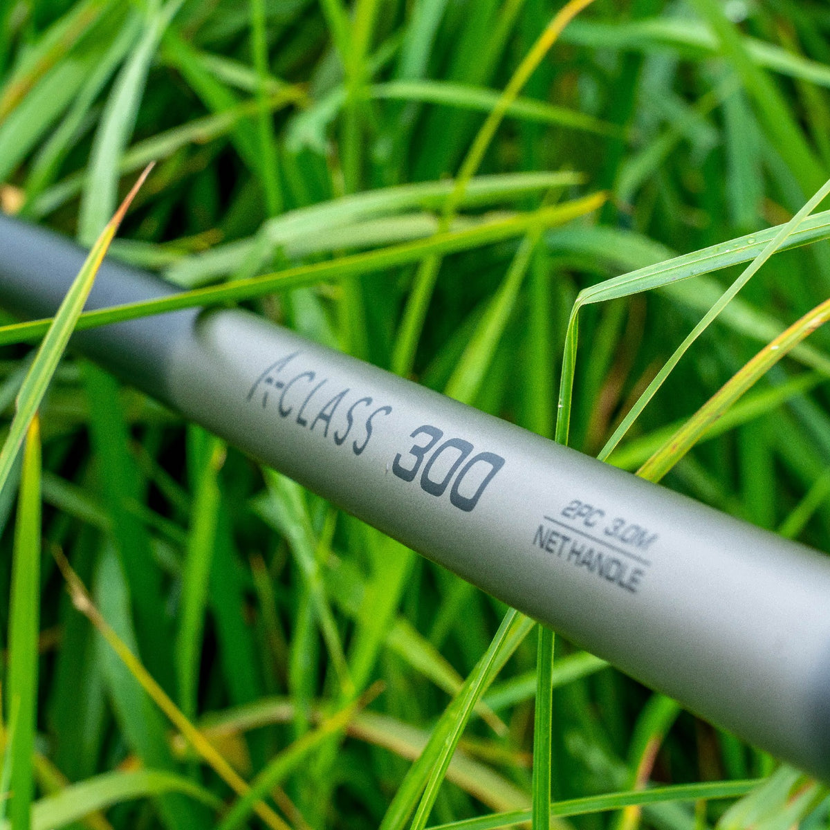Guru GAC053 – A-Class 300 Net Handle 3.0m 2pc - Butt Section