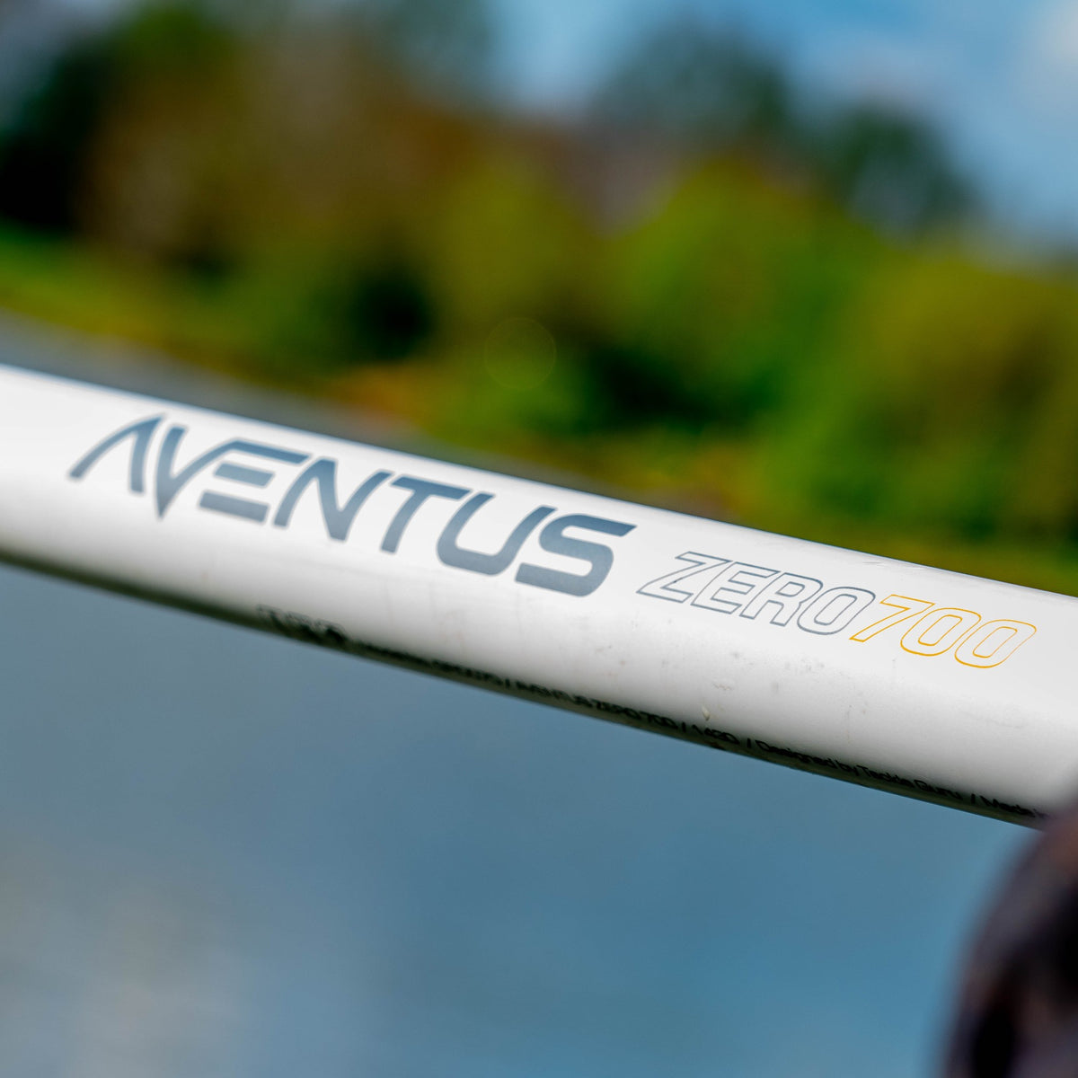 Guru GRD167 – Aventus Zero 700 Poles