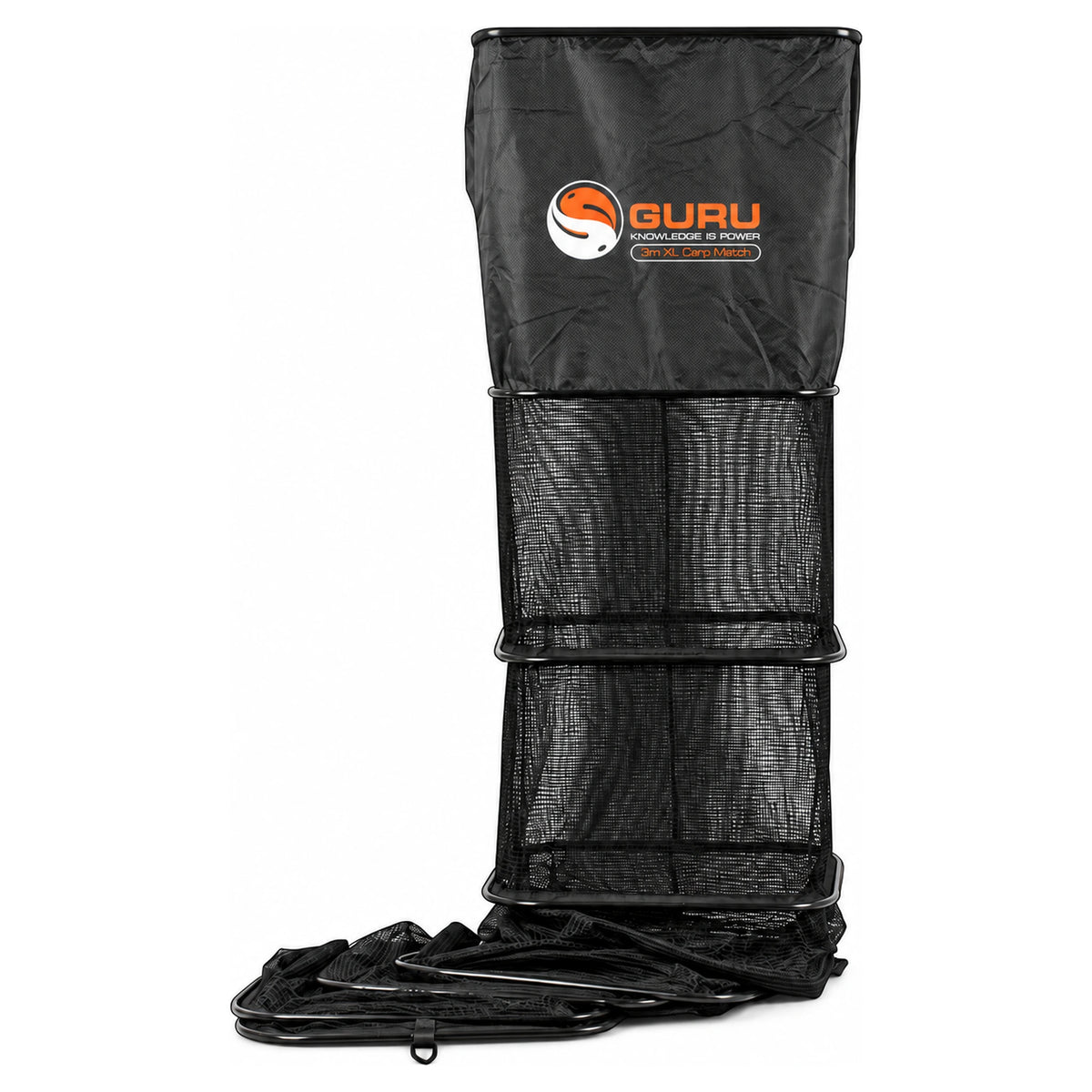 Guru Carp Match 3m leefnet – volledig zwart net met Guru-opdruk en gevouwen onderstuk op wit