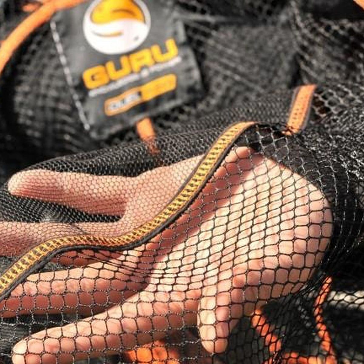 Guru Landing Net Duel 550 – fijne mazen in detail