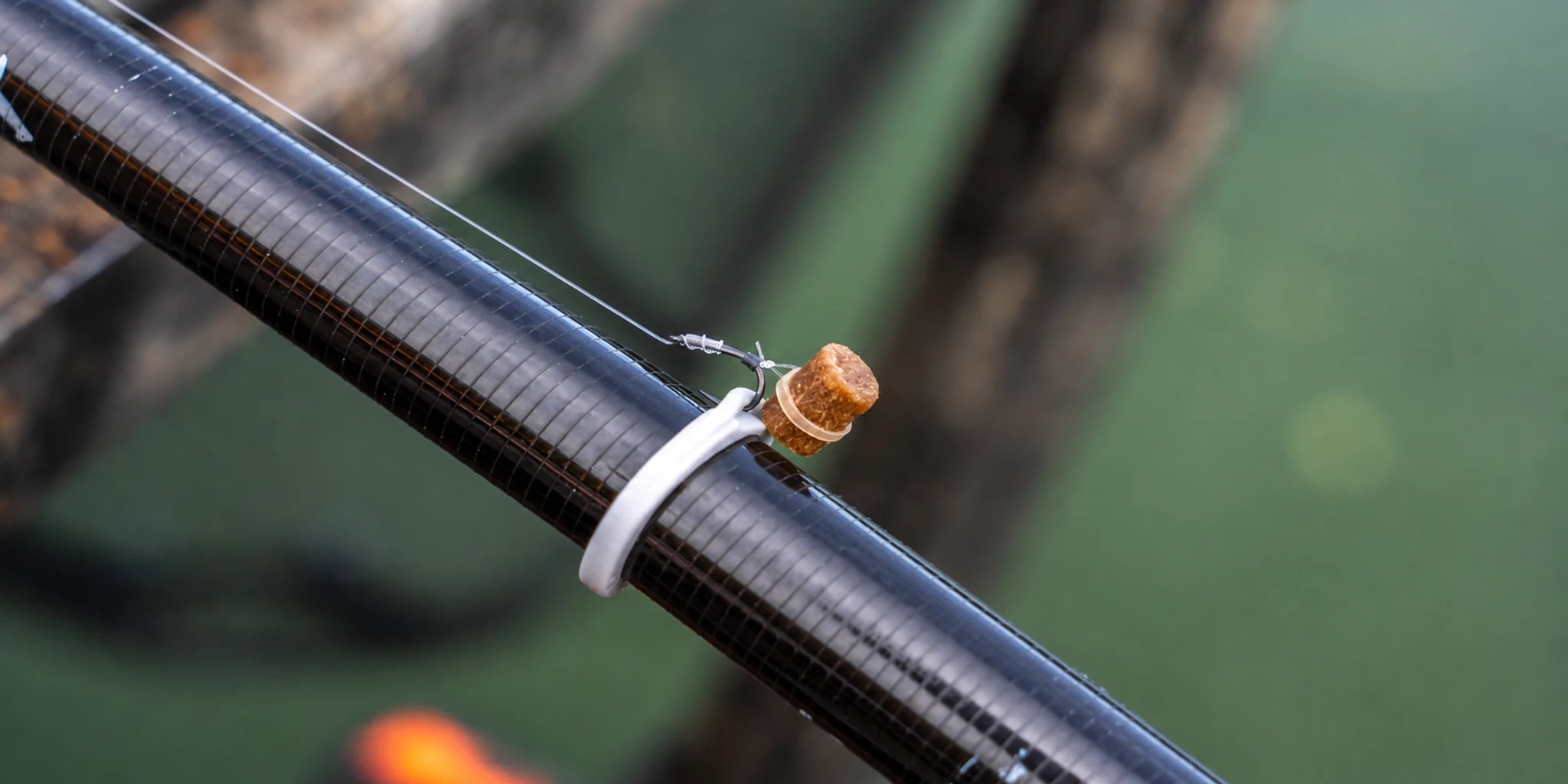 Guru Rig Hook Ups tuig met pellet netjes vastgezet op de topset