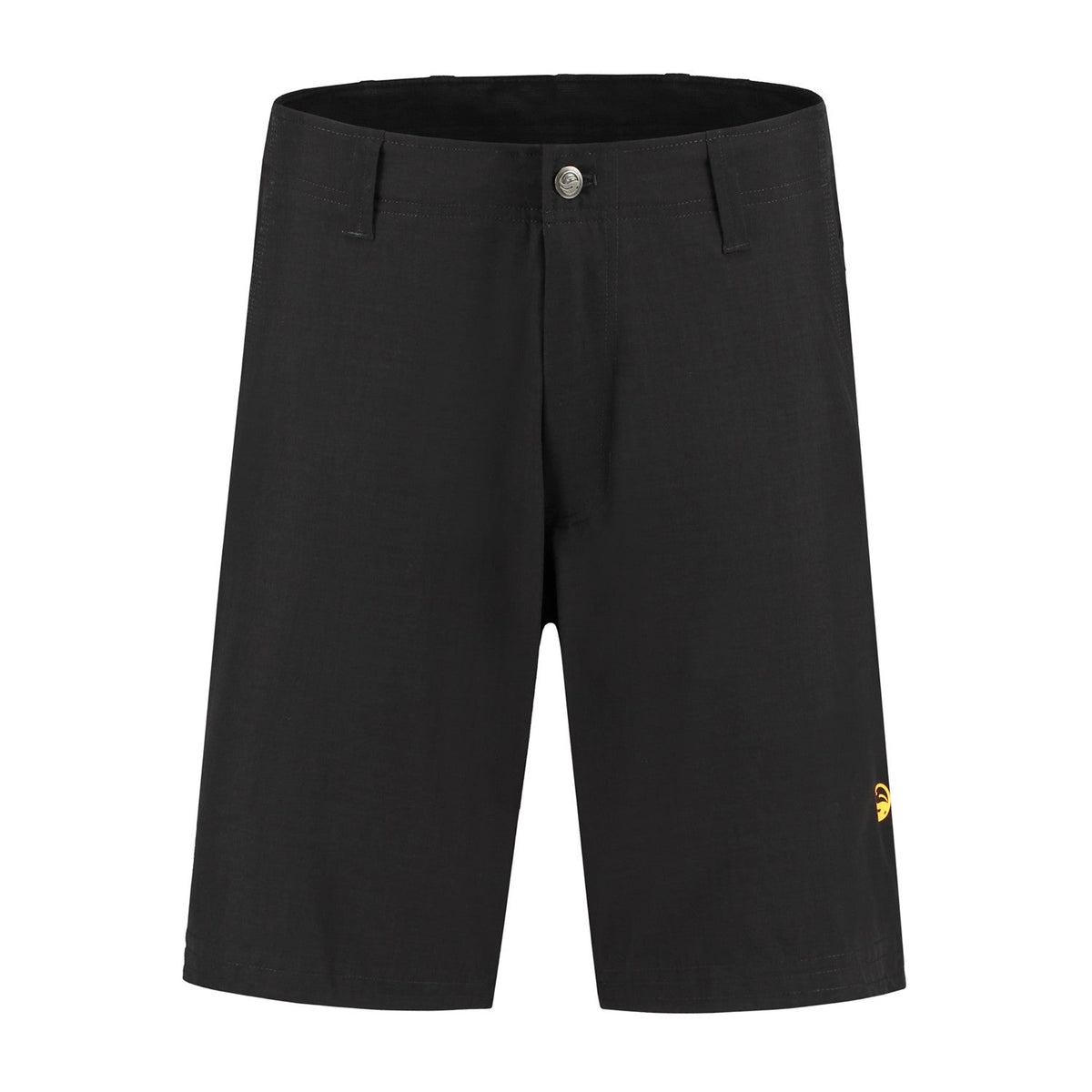 Guru Shorts Black zwarte korte broek - vooraanzicht op wit
