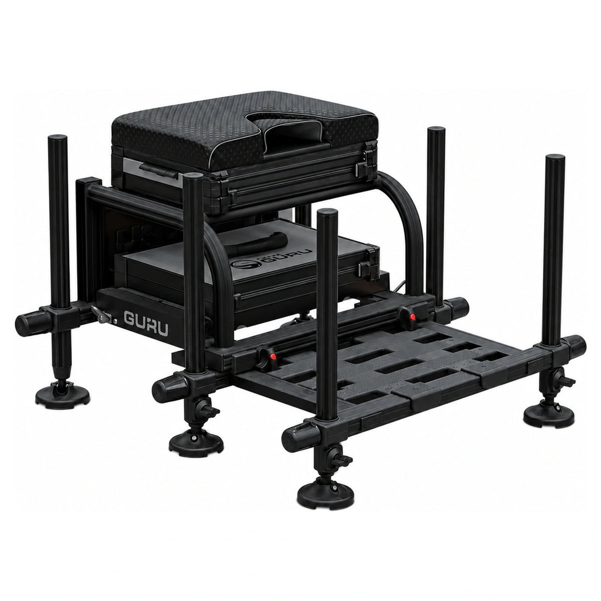 Guru Stealth Team Seatbox - zwarte zitkist met uitschuifbaar voetenplateau, schuin vooraanzicht
