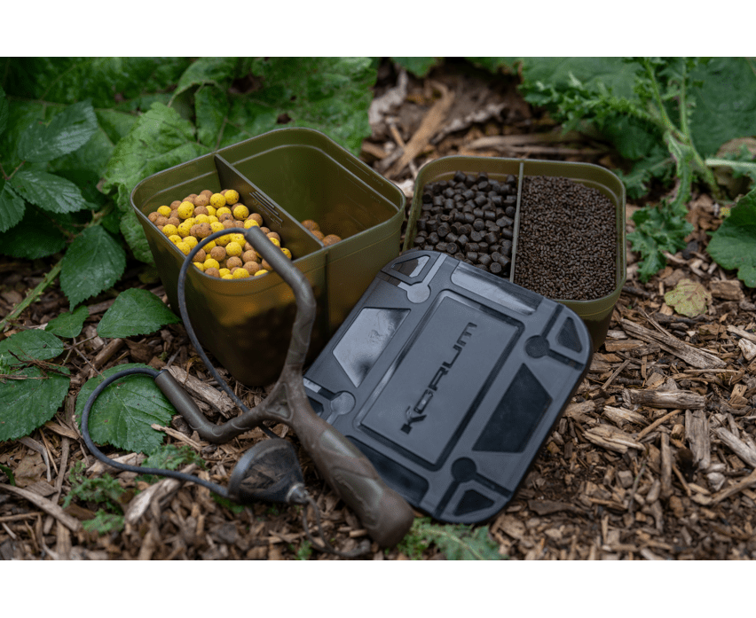 DIVIDED BAIT TUB