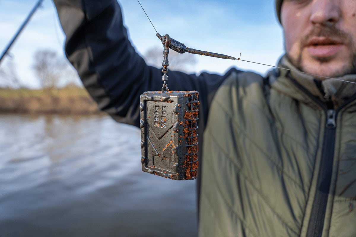 Korum River Cage XT voerkorf zijaanzicht