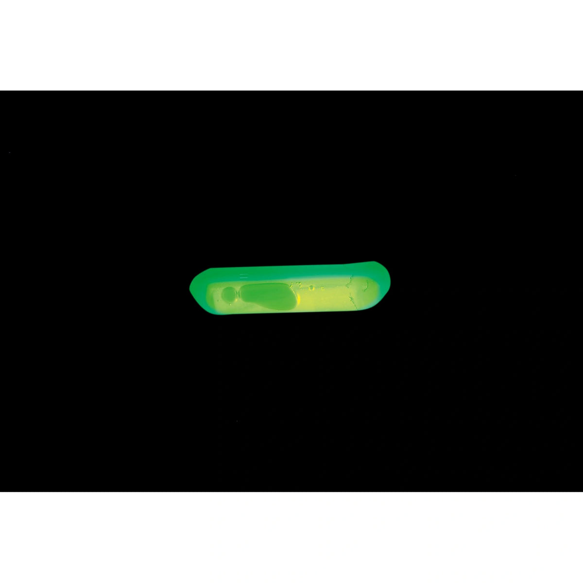 Lineaeffe Nightlight for Tip – groene lichtantenne oplichtend tegen een donkere achtergrond