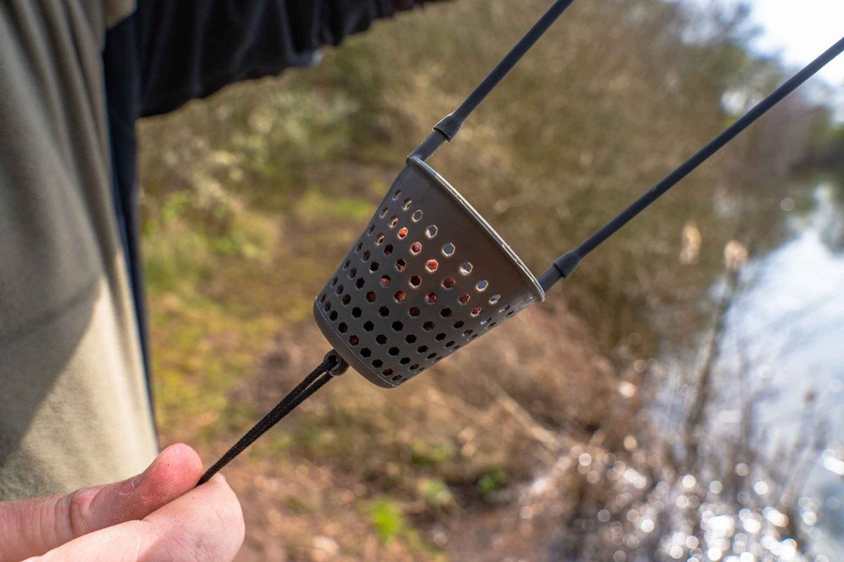 Korum Allrounder Catapult voor grondvoer
