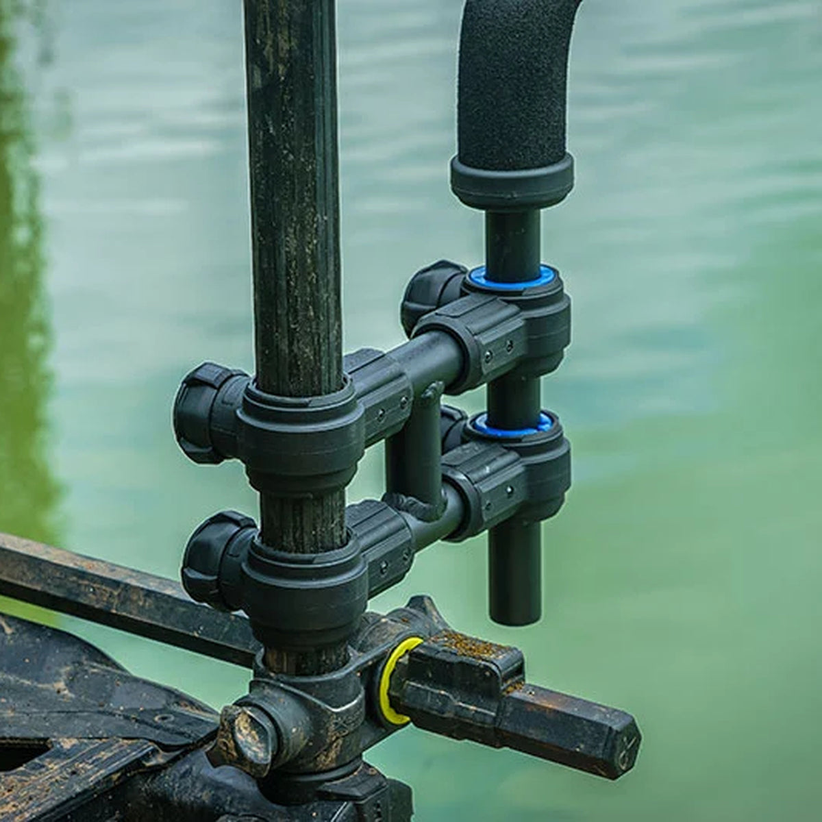Matrix 3D-R Folding Pole Support GBA046 – detailafbeelding 8 van de inklapbare frontbar