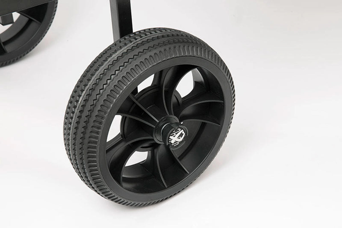 Matrix 4 Wheel Transporter – detail van massief wiel met profielband en Matrix-naafdop