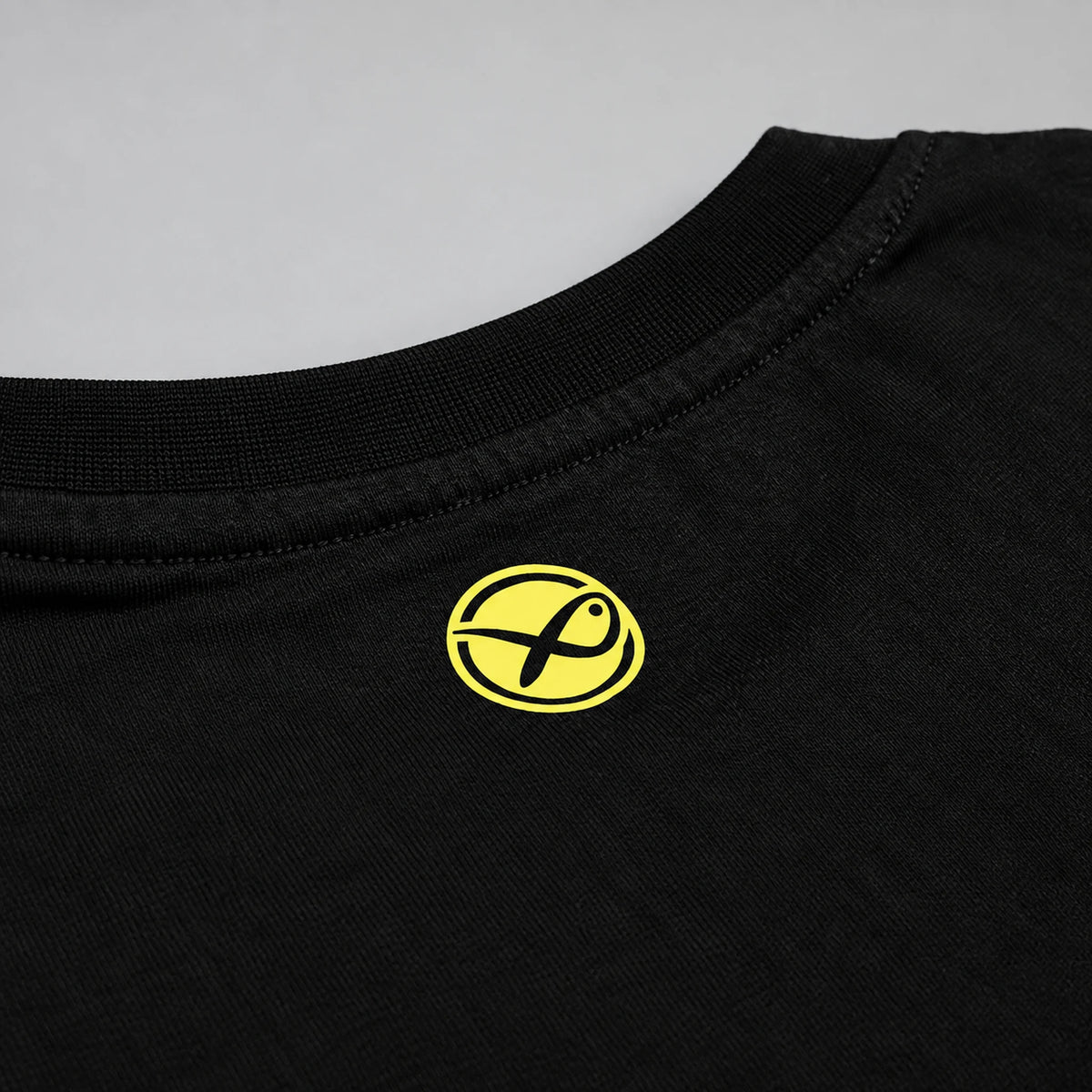 Matrix Black Hex Print T-shirt borstlogo detail