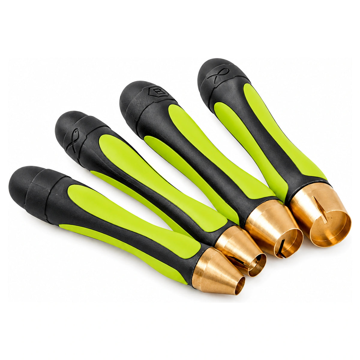Matrix Bread Punch Set – vier broodponsen met zwart-limegroene handvatten en messing koppen