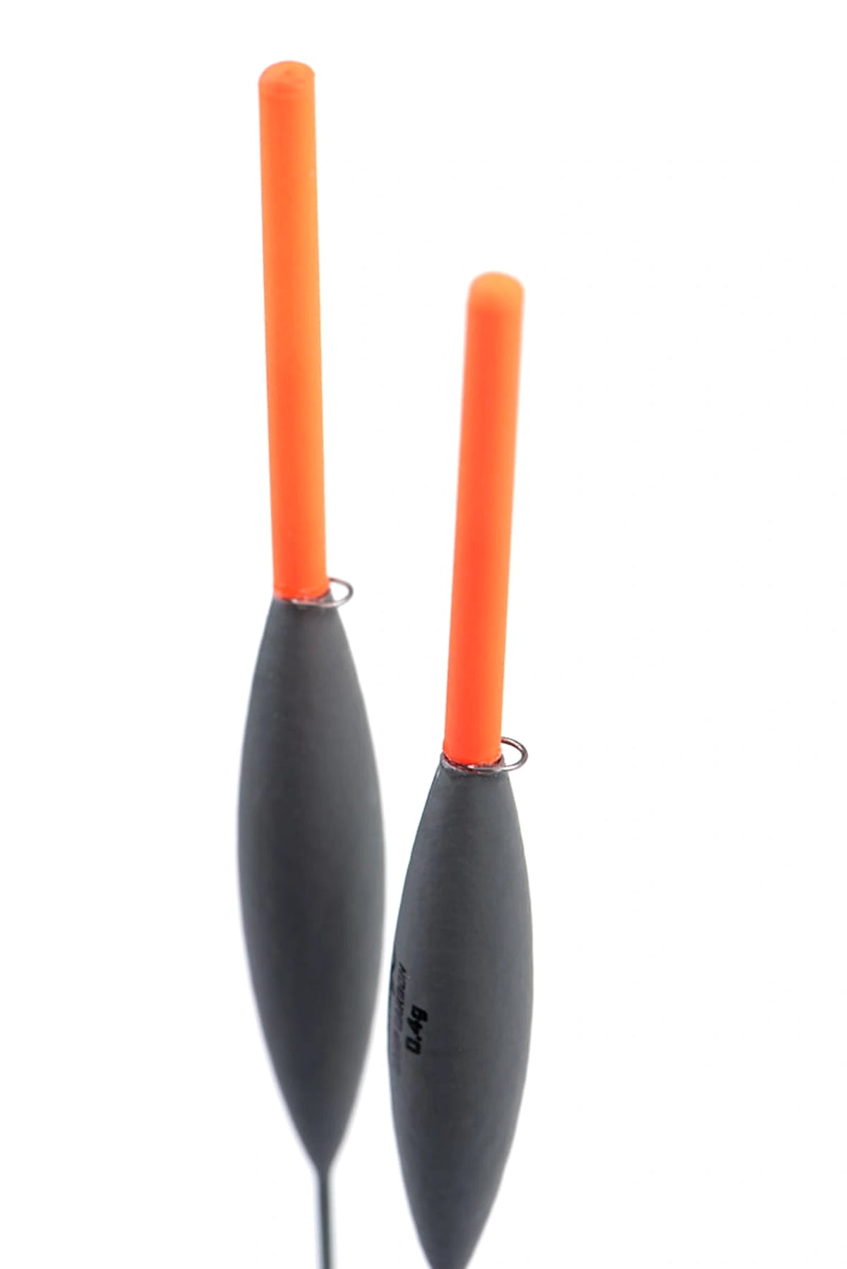 Matrix Carp Carbon Pole Floats, close-up van twee oranje holle antennes en lijnogen