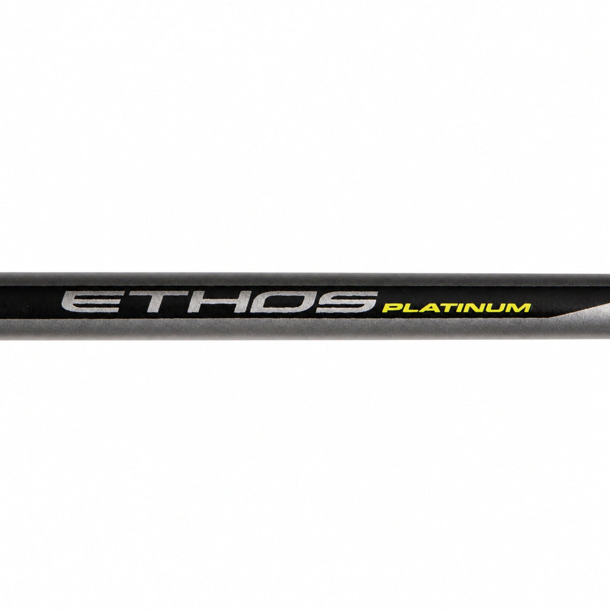 Matrix Ethos Platinum Medium Feeder – horizontale close-up van de originele Ethos Platinum-opdruk