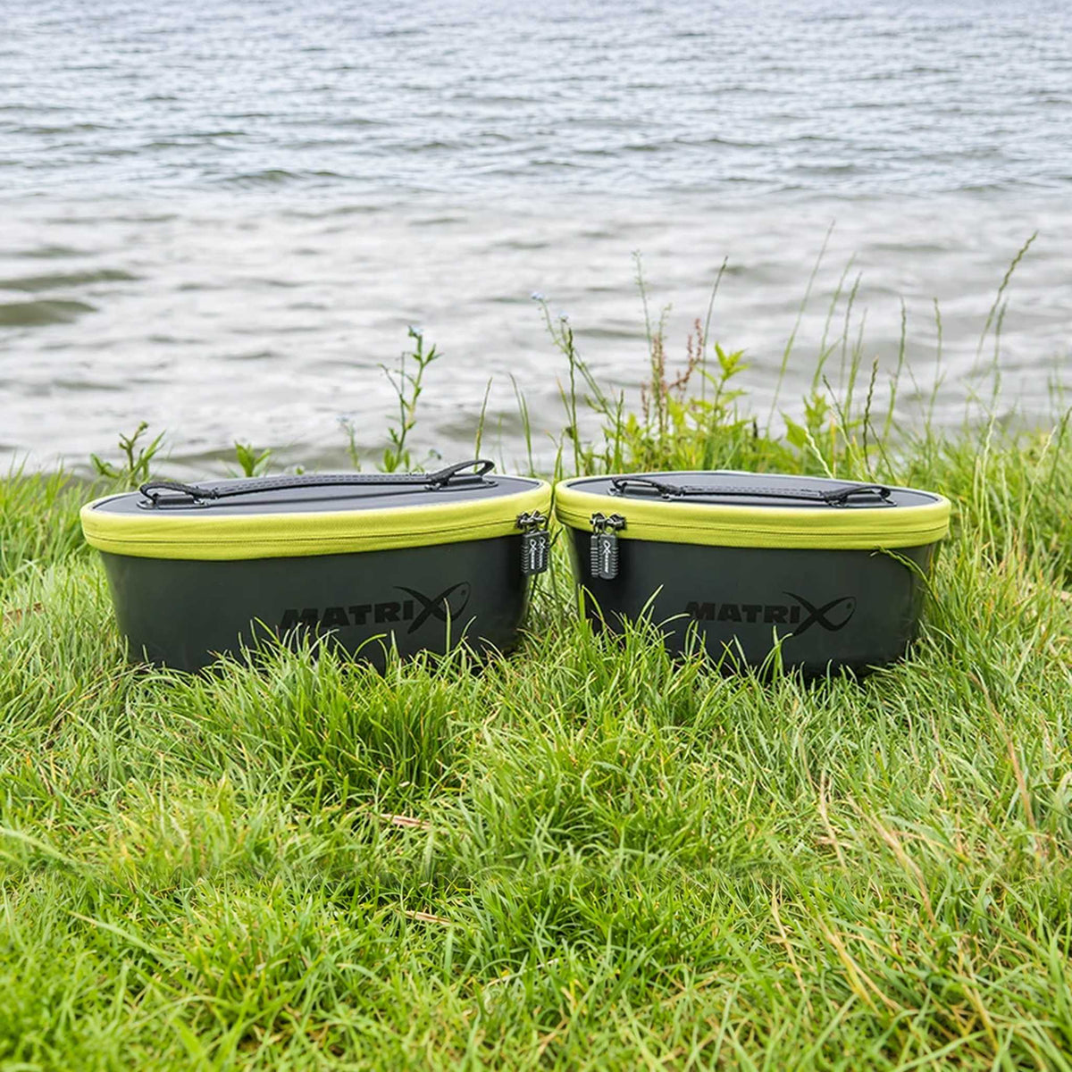 Matrix EVA Moulded Bowls with Lids – 5.0L en 7.5L naast elkaar