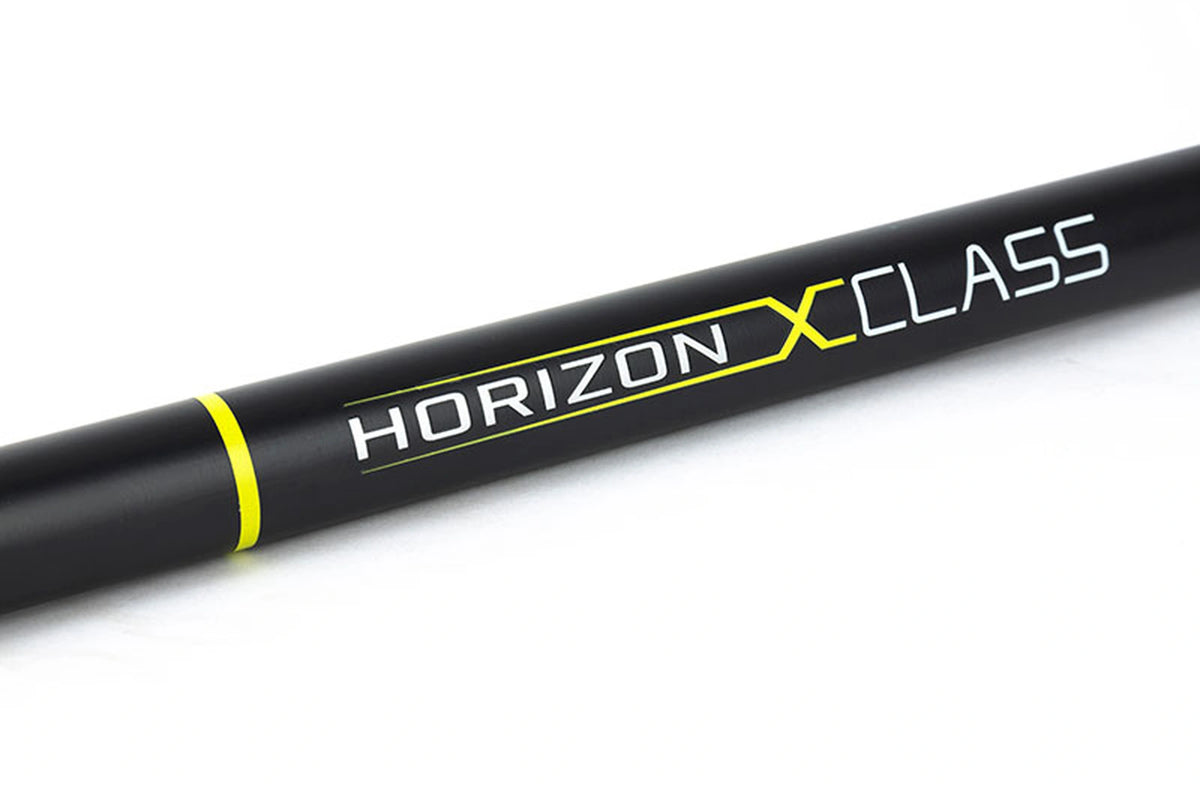 Matrix Horizon schepnetsteel – schuin detail van de HORIZON X CLASS-bedrukking op het zwarte deel