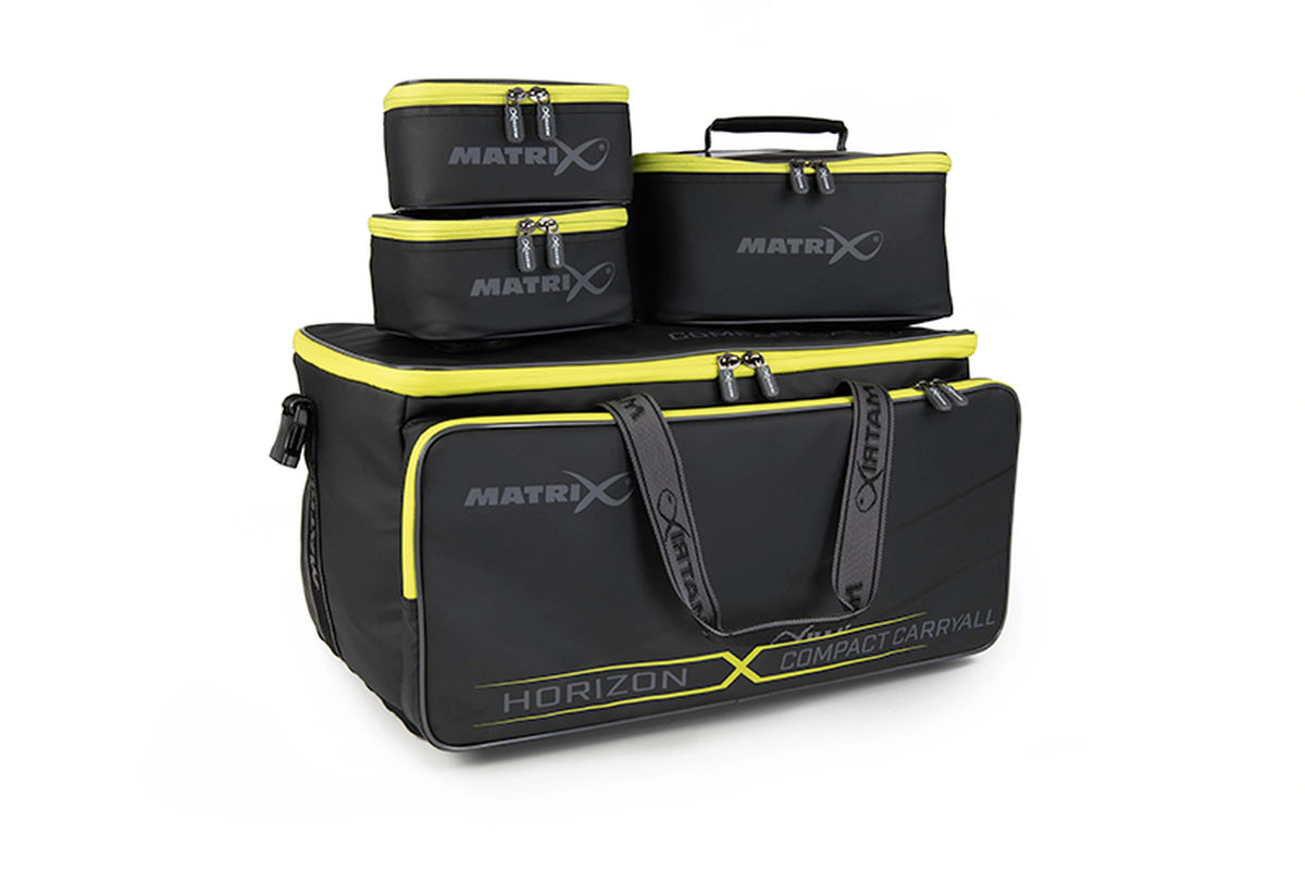 Matrix Horizon X Compact Carryall – drie opbergtasjes op het deksel met de draagriemen voor het voorvak