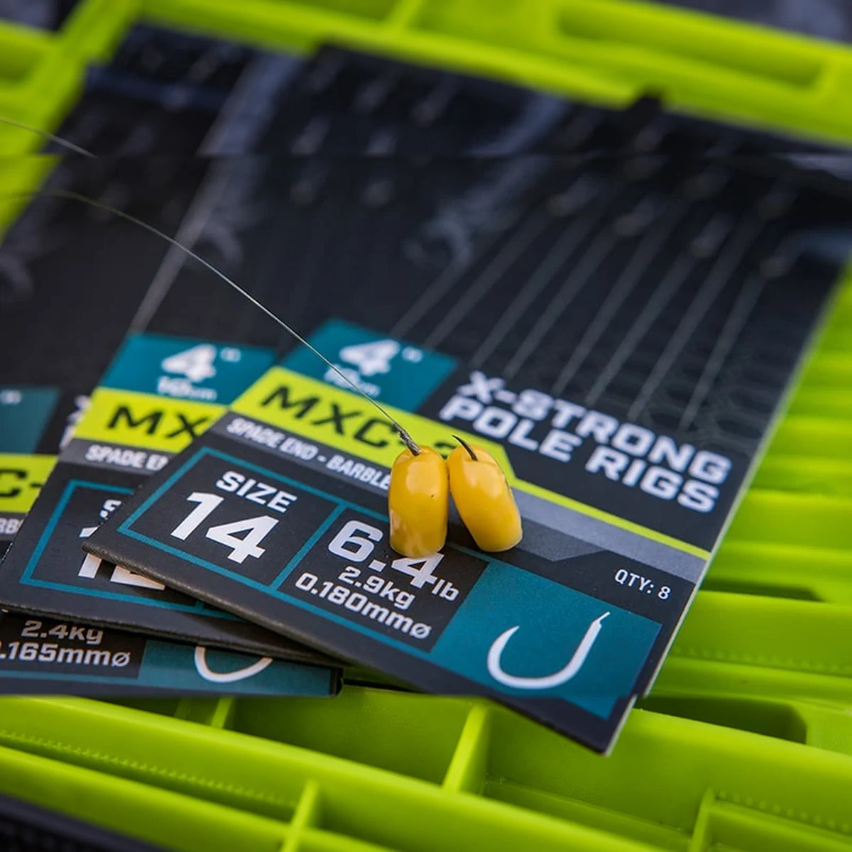 Matrix MXC-2 haakmaat 14 onderlijn met twee gele haakaasjes