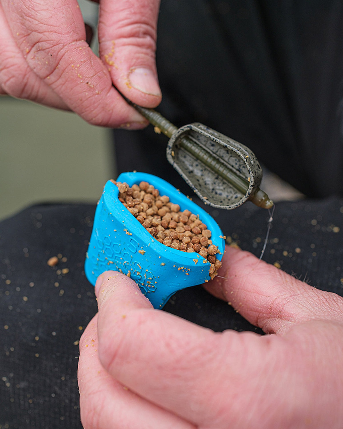 Matrix Open Alloy Feeder aan de waterkant