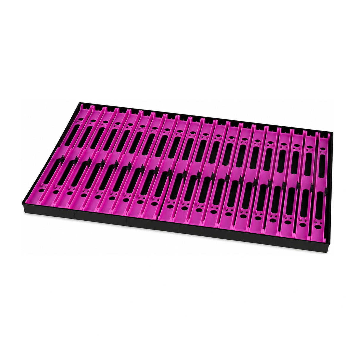 Matrix Pole Winders Loaded Tray – paarse tuigenplankjes met zwarte clips in een zwarte lade, schuin van boven gezien